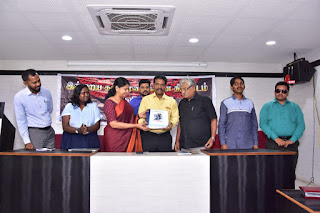 சிறப்பிதழ் பிரெயில் வடிவம் வெளியிடும் படம்