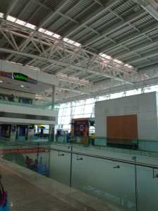 விமான நிலையத்தின் உள்ளரங்கு பகுதி