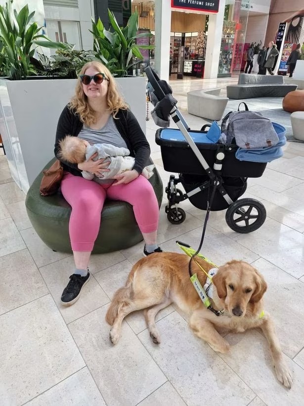 பார்வையற்ற தாய்